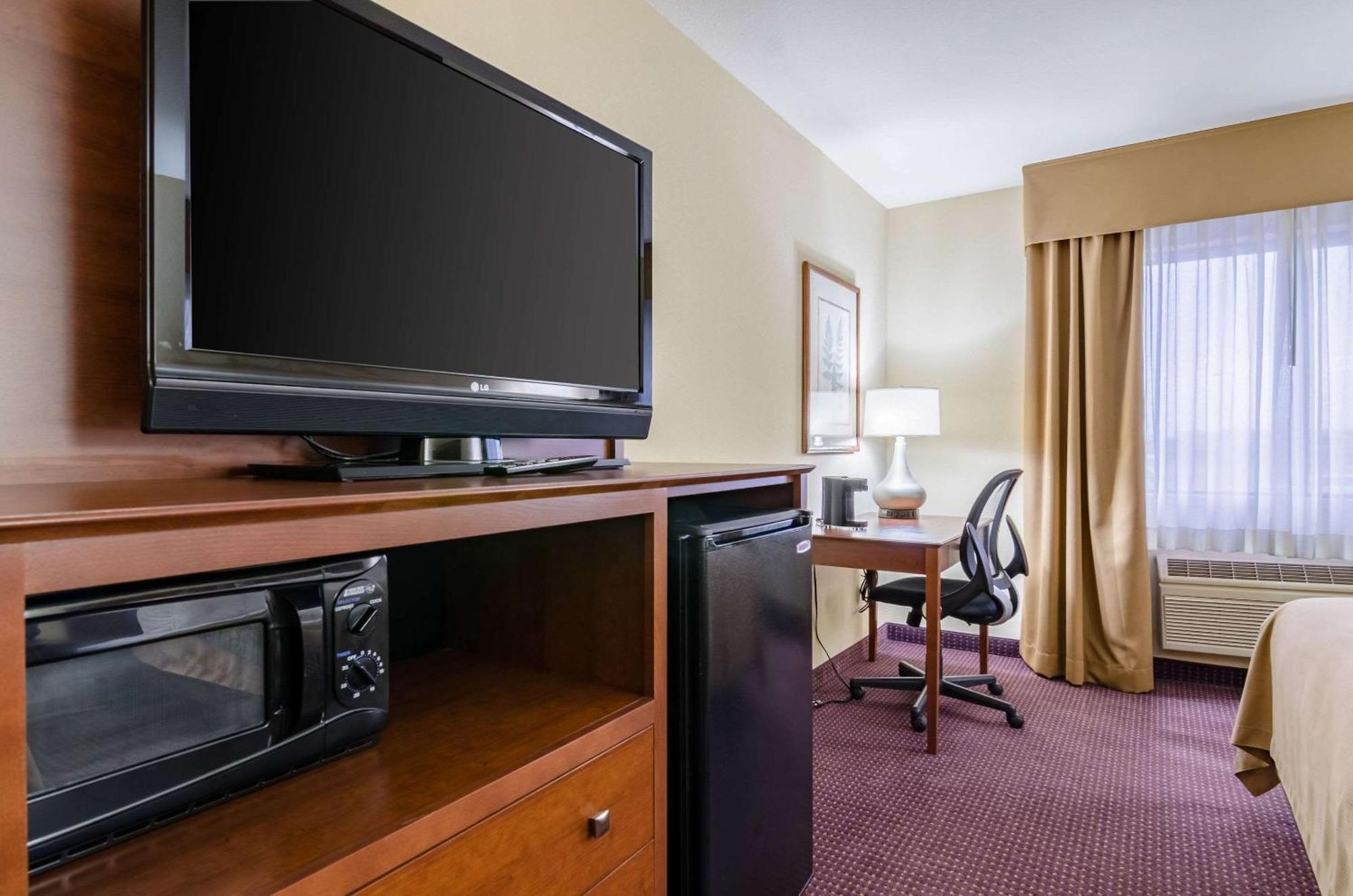 Comfort Inn Colby Zewnętrze zdjęcie
