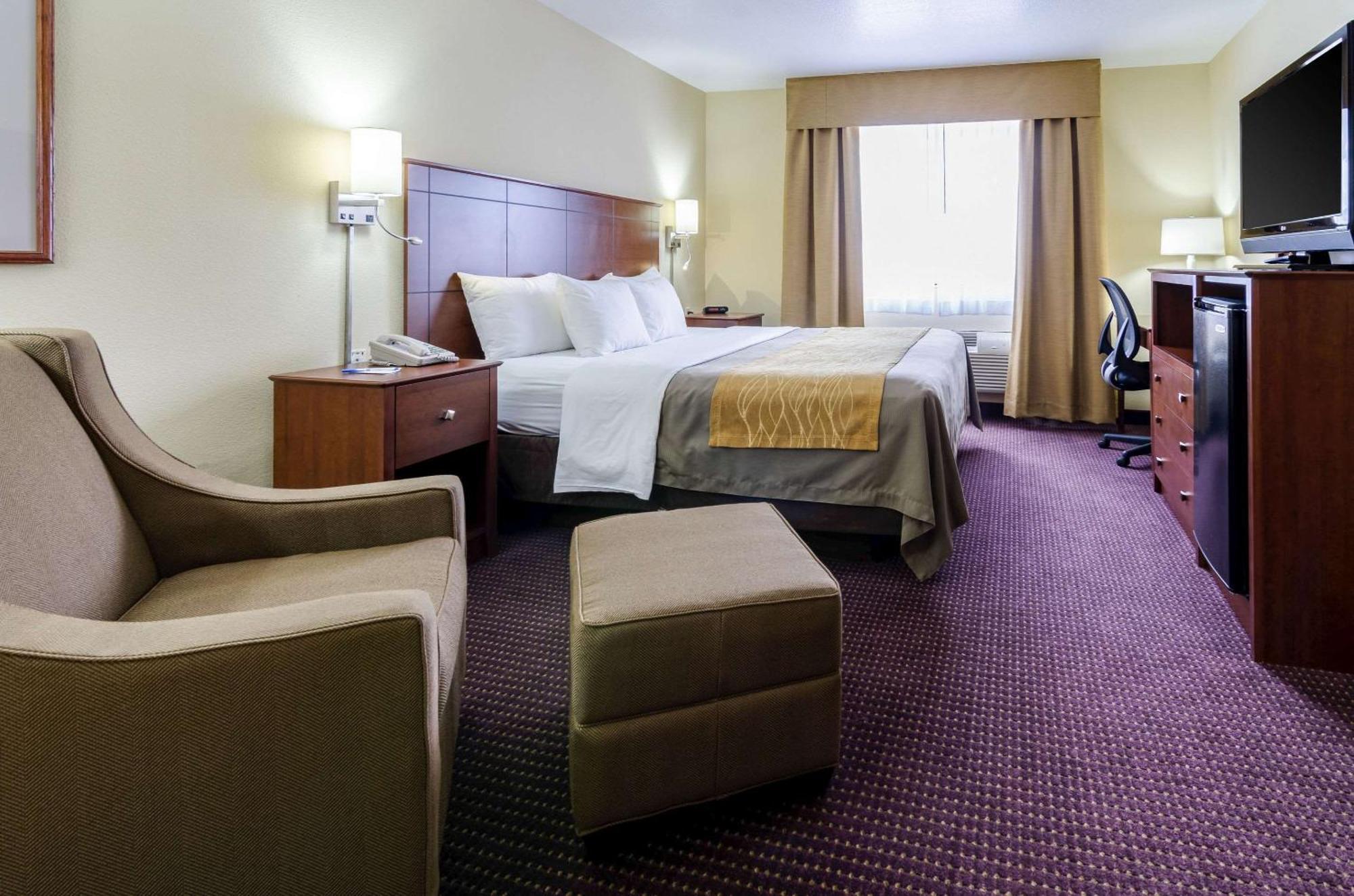 Comfort Inn Colby Zewnętrze zdjęcie