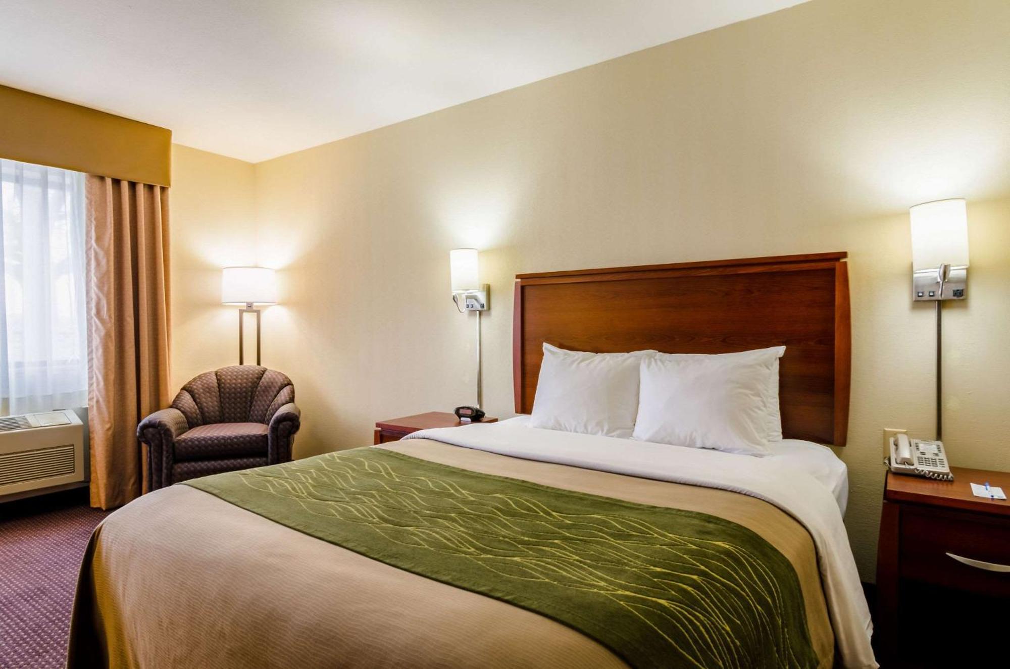 Comfort Inn Colby Zewnętrze zdjęcie