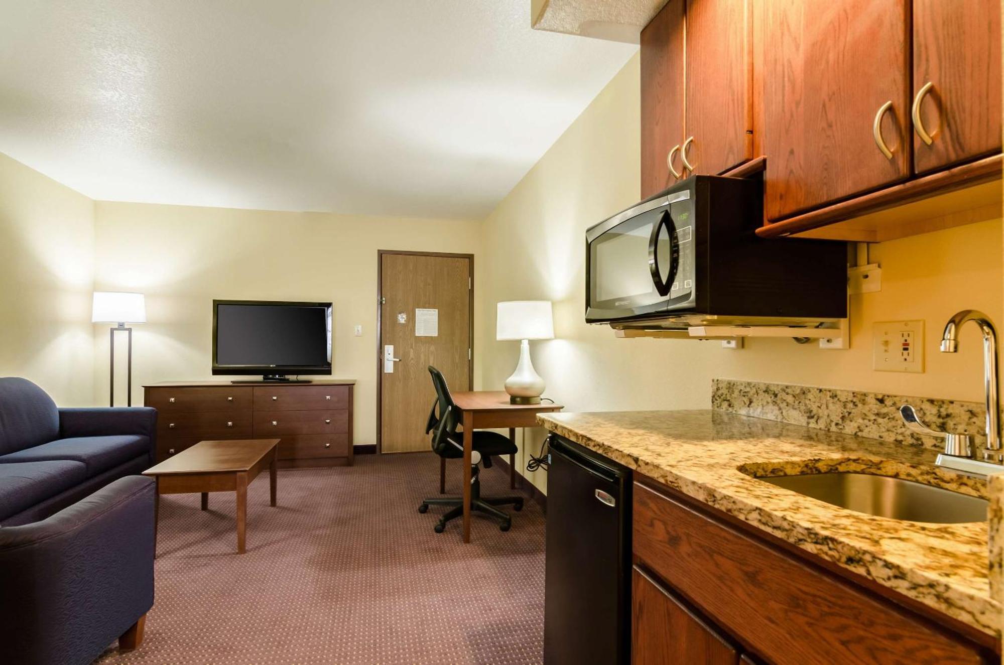 Comfort Inn Colby Zewnętrze zdjęcie