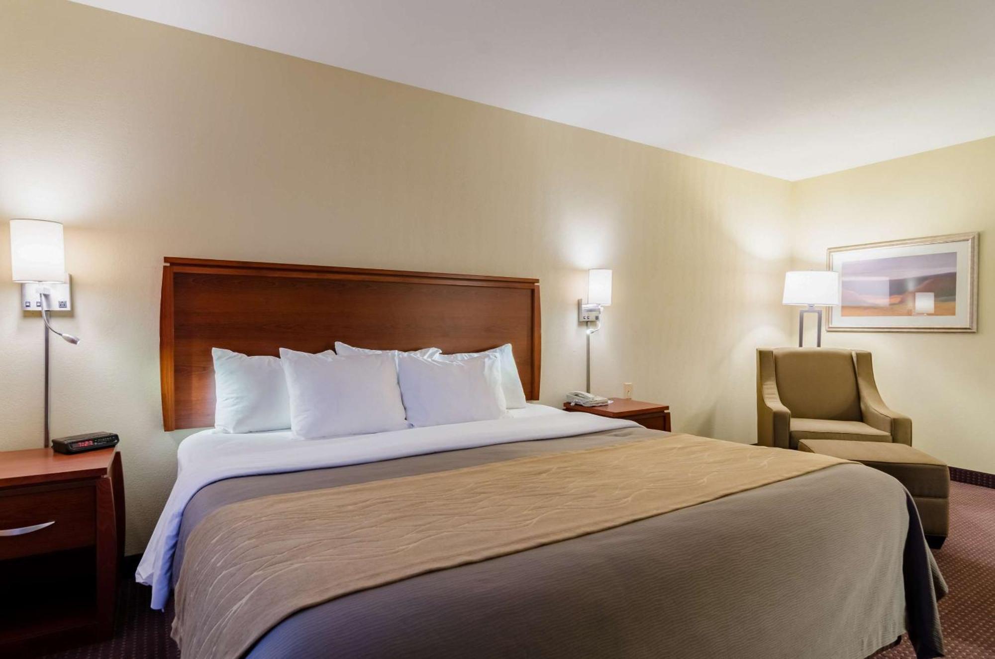 Comfort Inn Colby Zewnętrze zdjęcie