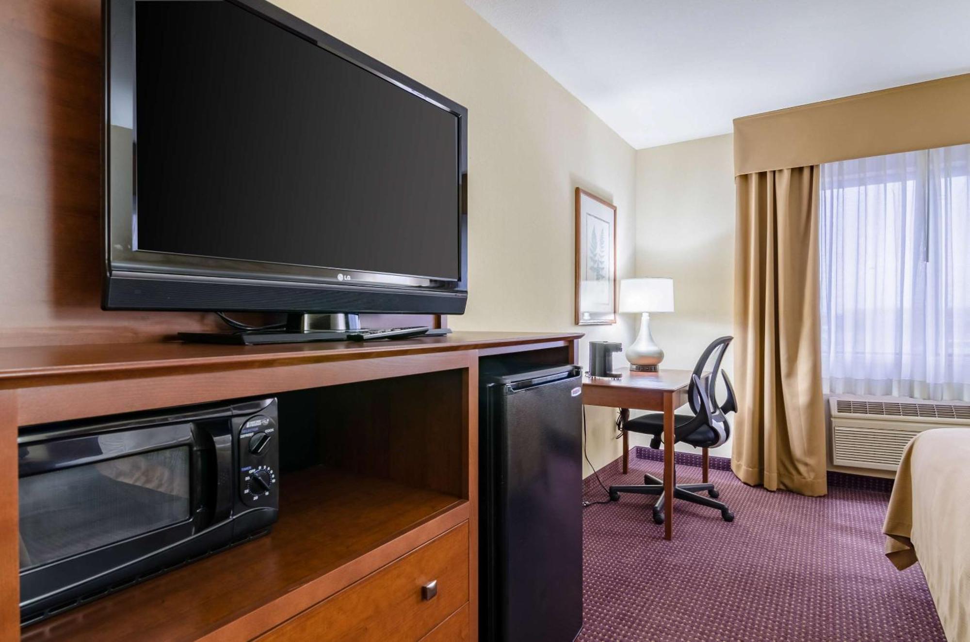 Comfort Inn Colby Zewnętrze zdjęcie